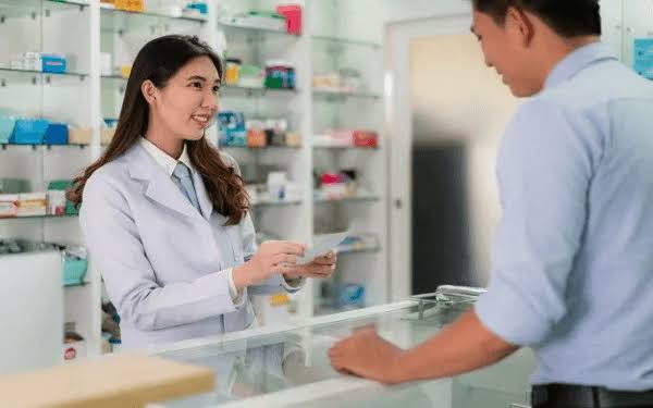 Nhà thuốc đạt chuẩn GPP cần đáp ứng các yêu cầu về nhân sự, cơ sở vật chất và quy trình chuyên môn trong hoạt động bán lẻ thuốc
